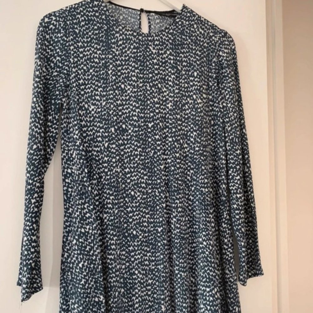 Short dress